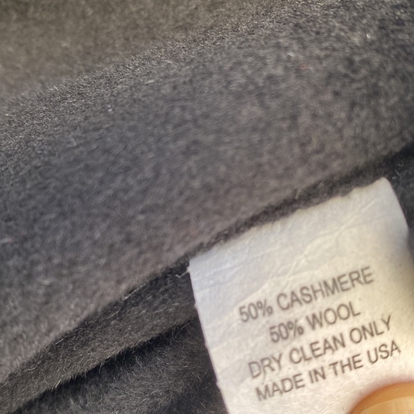 Shamask Cashmere and wool thick black fringe cape - Picture 2 of 14